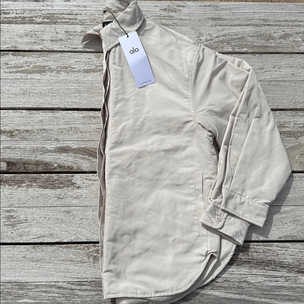 Alo Socialite Shacket Bone Size Small Nwt